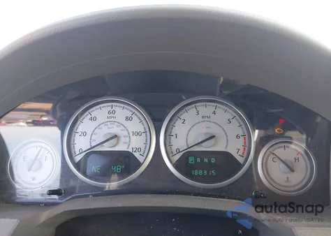 2010 Chrysler Town & Country Touring from USA, damaged, VIN 2A4RR5D10AR491720